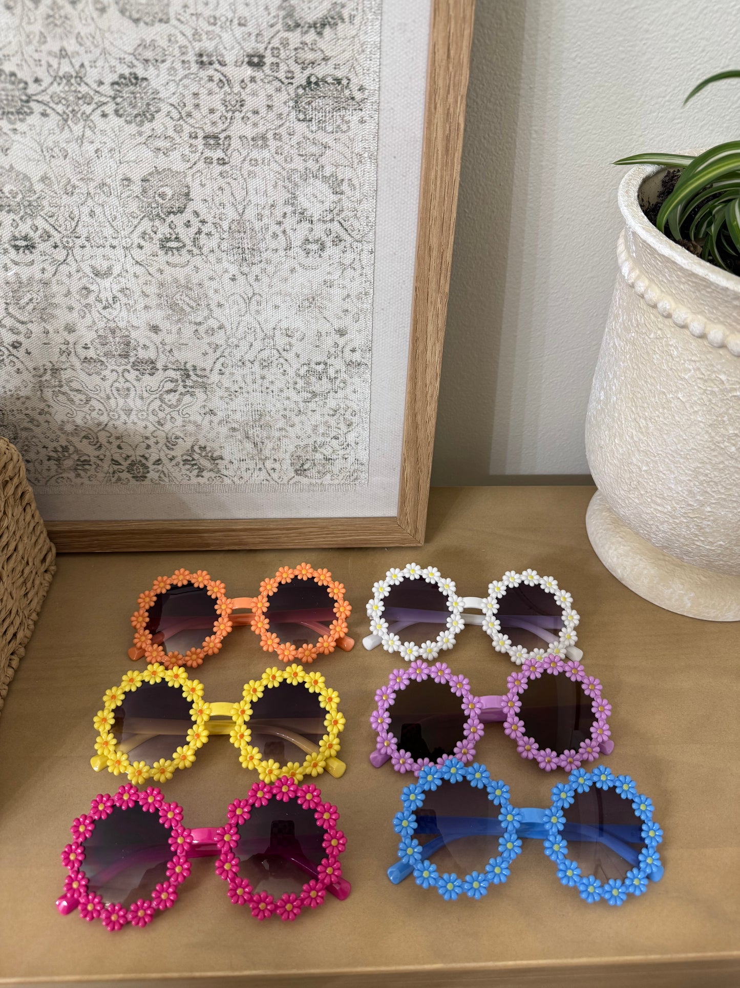 round flower sunglasses