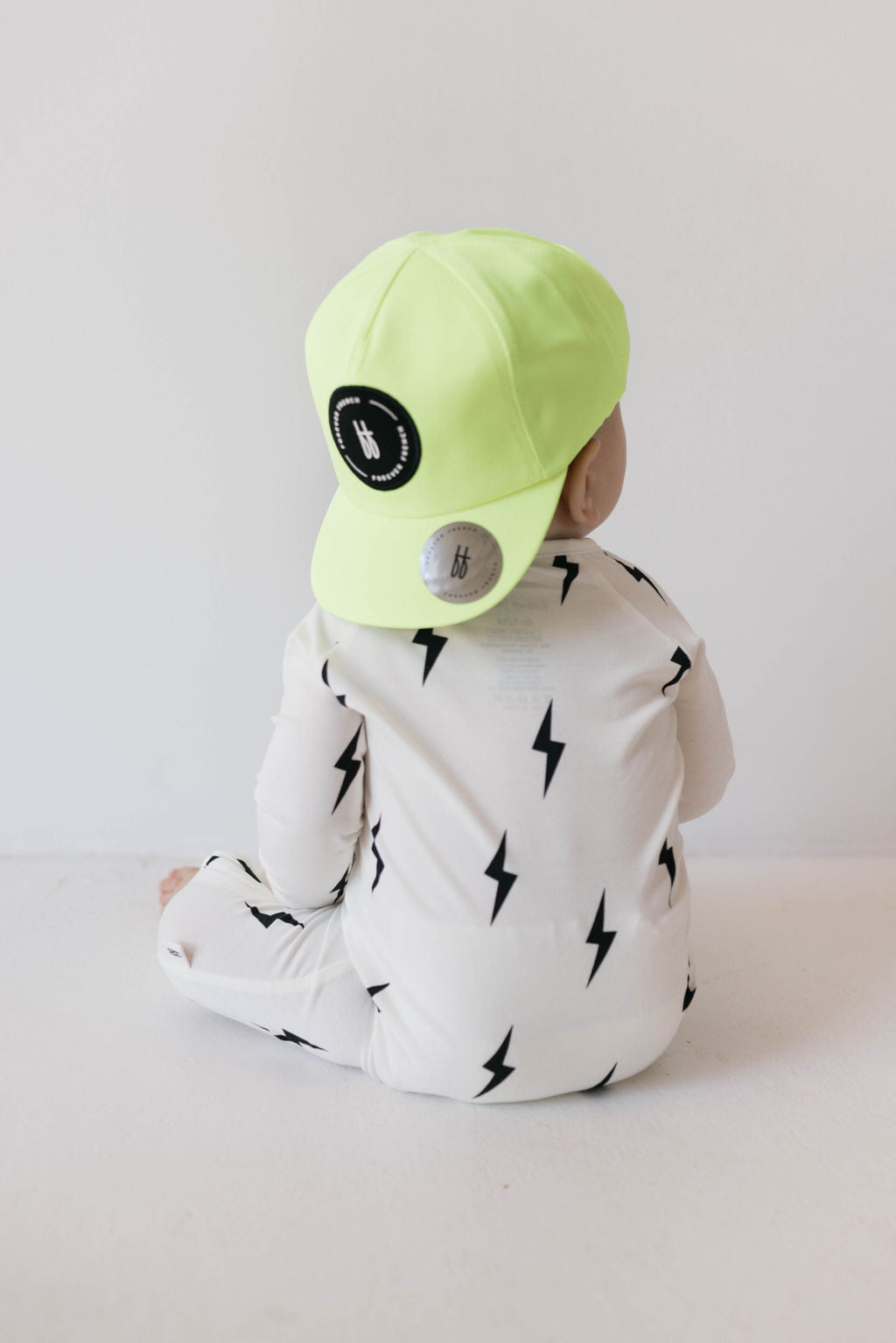 Bamboo Zip Pajamas | White & Black Lightning Bolt - Ivory Soul
