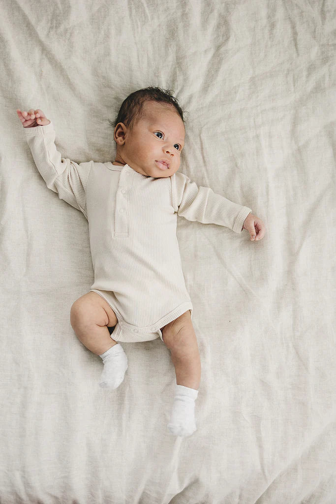 vanilla organic snap long sleeve ribbed bodysuit - Ivory Soul