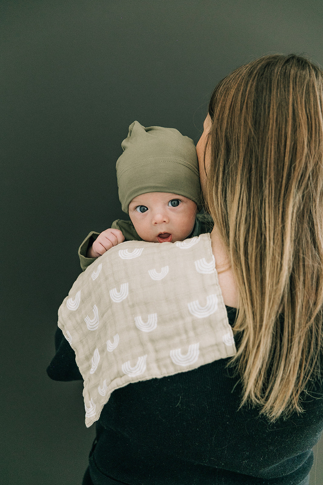 Olive Bamboo Newborn Knot Hat - Ivory Soul