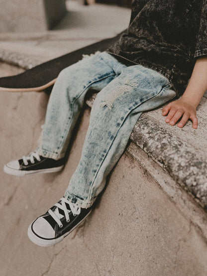 relaxed straight light acid wash denim