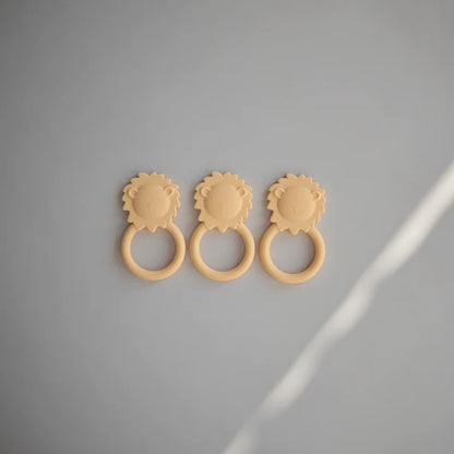 lion teether