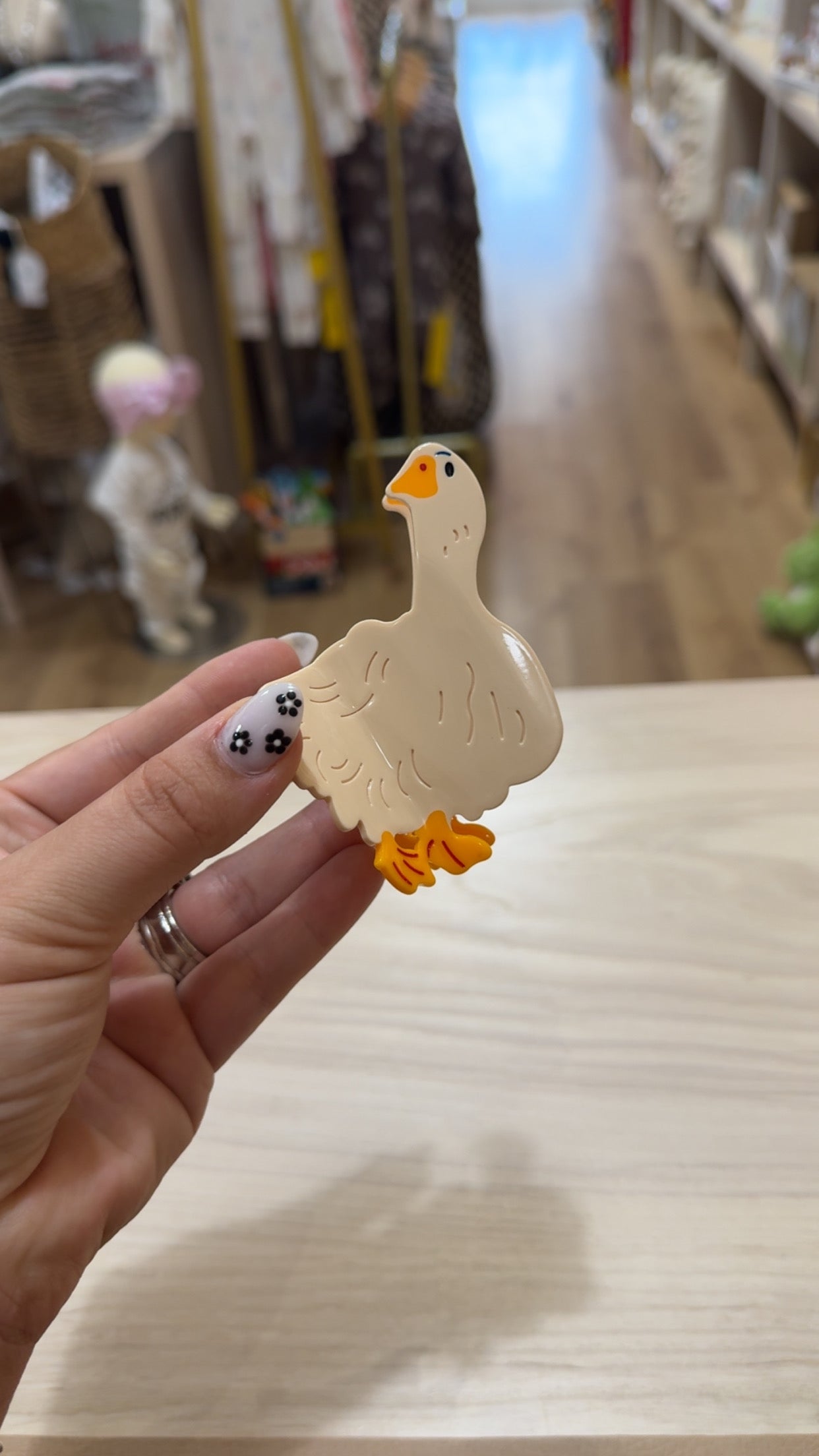 plucky duck hair clip