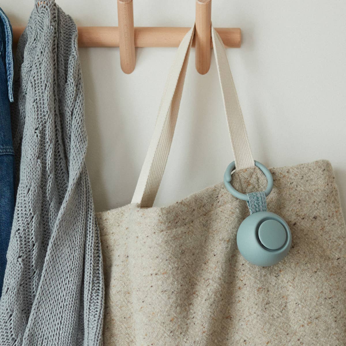 hatch rest go | portable sound machine for babies and kids