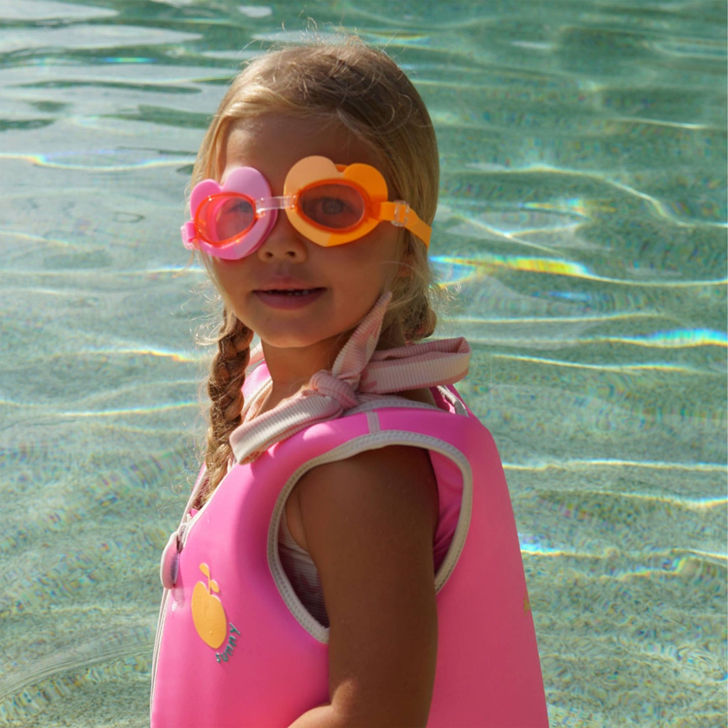 swimming goggles poppy the peach