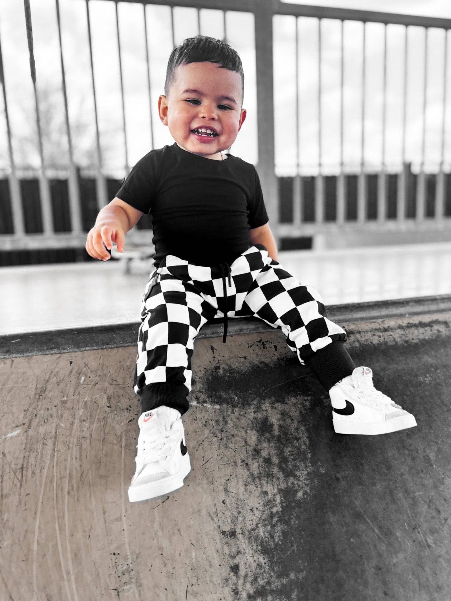 the basic rebel jogger in venice