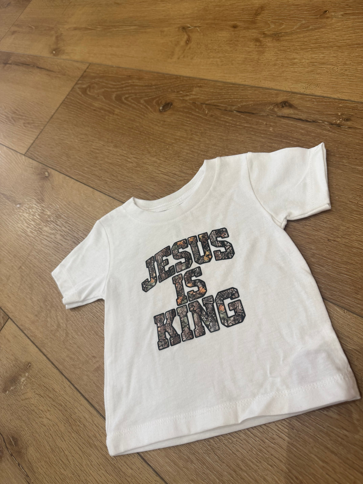 Jesus is king t shirt