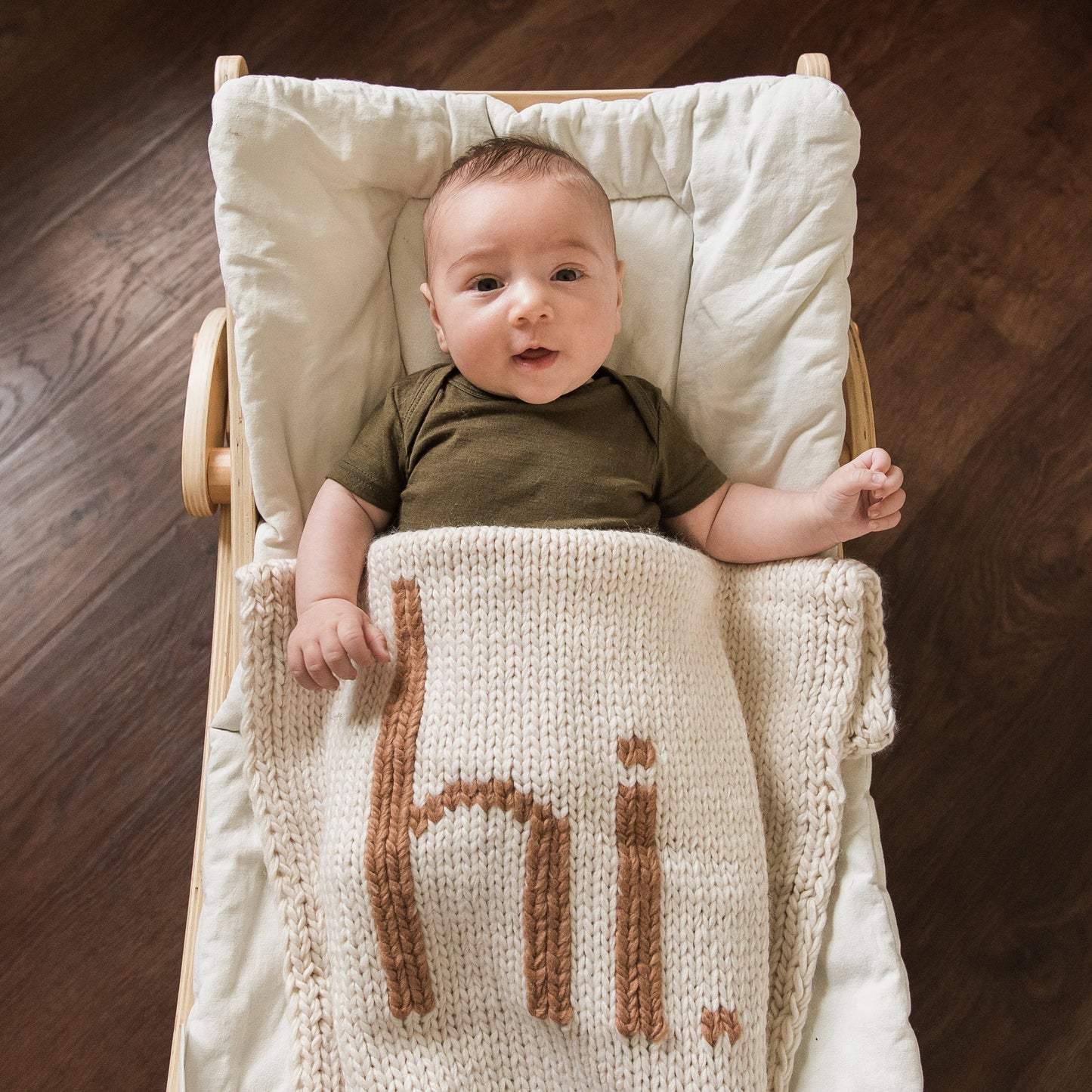 hi. hand knit baby blanket - pecan - Ivory Soul