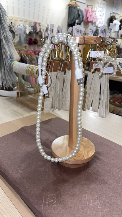pretty in pearls charging cable