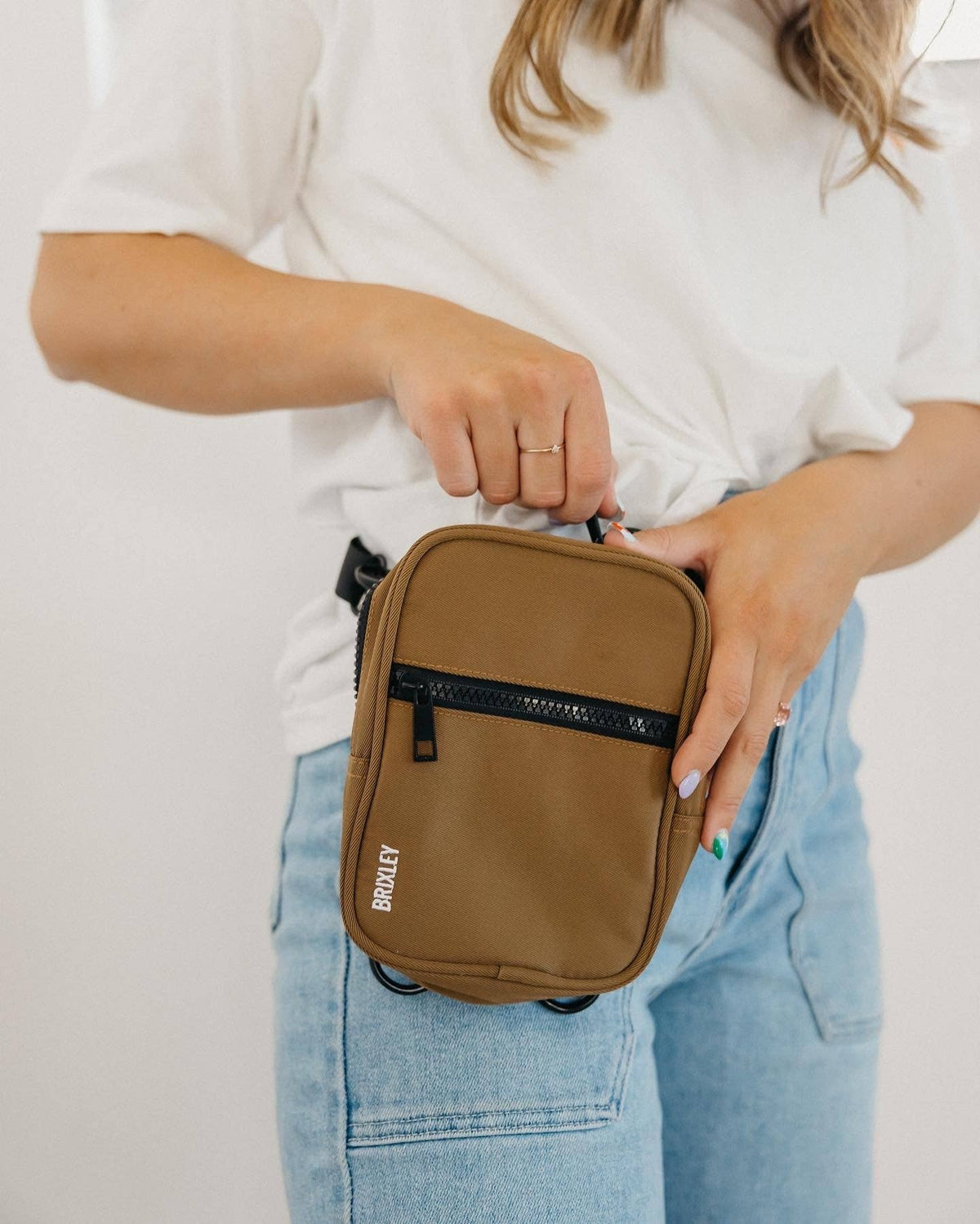 utility crossbody sling