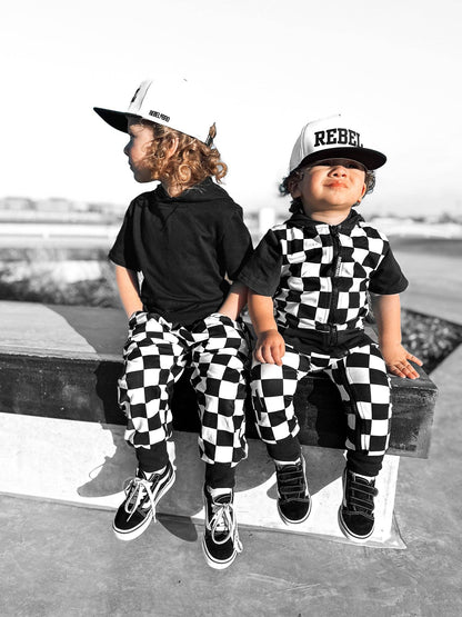 the basic rebel jogger in venice