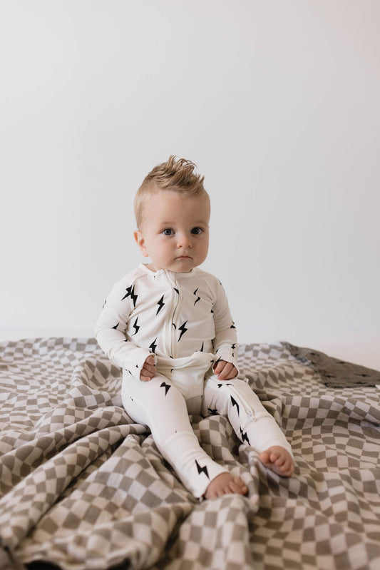 Bamboo Zip Pajamas | White & Black Lightning Bolt - Ivory Soul