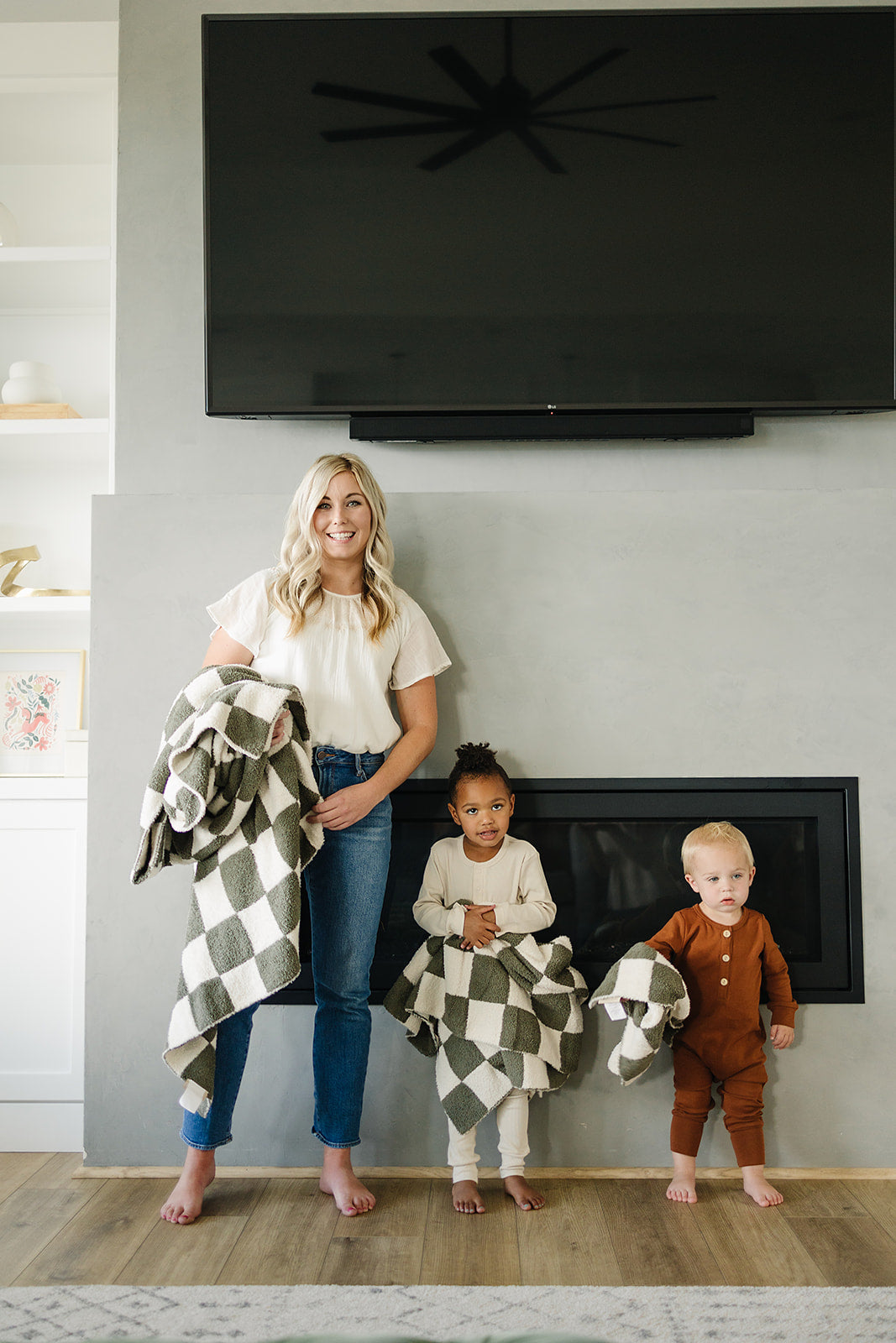 Green Checkered Plush Blanket - Ivory Soul