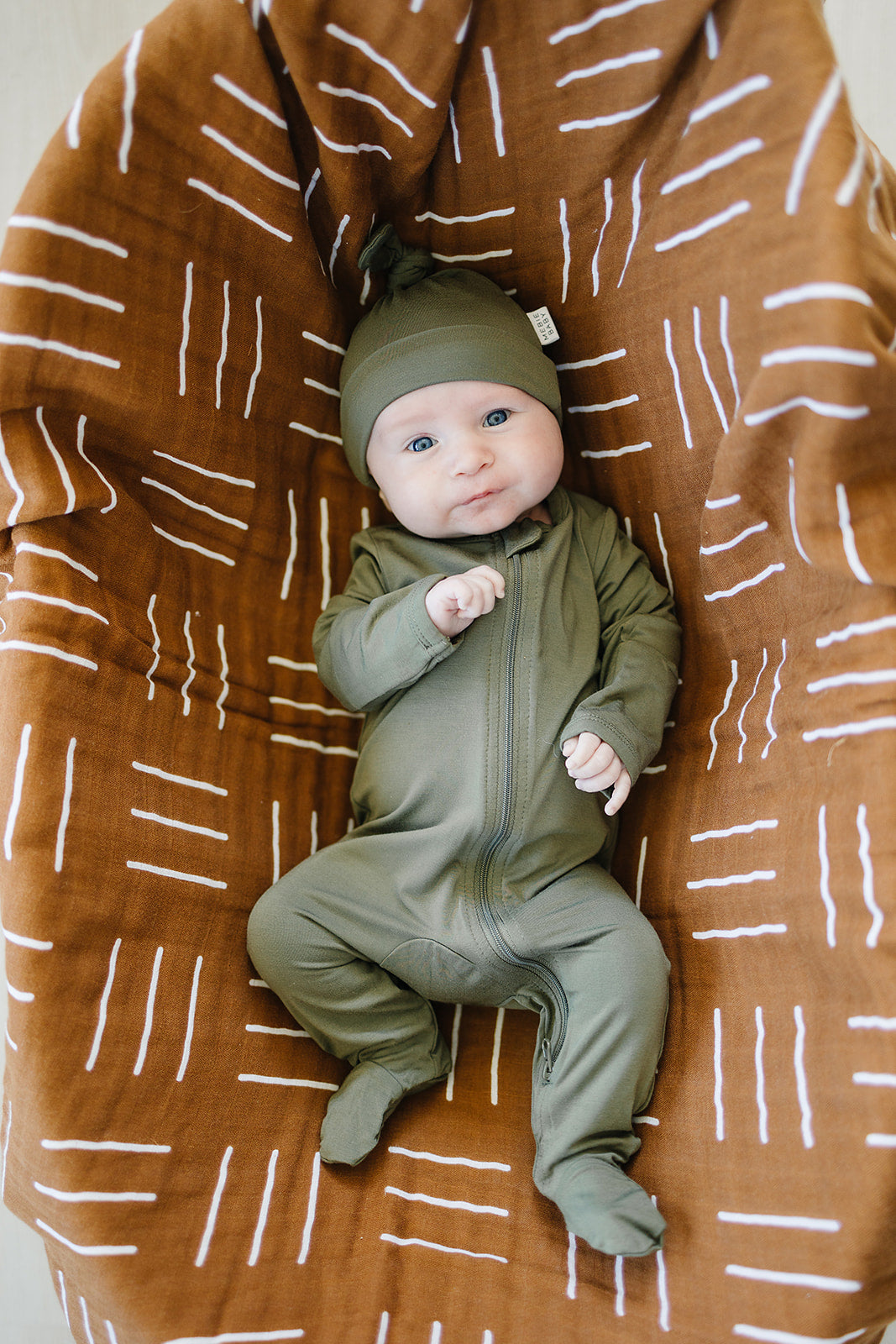 Olive Bamboo Newborn Knot Hat - Ivory Soul