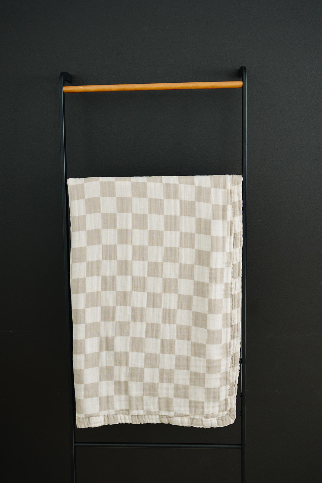 Taupe Checkered Muslin Quilt - Ivory Soul