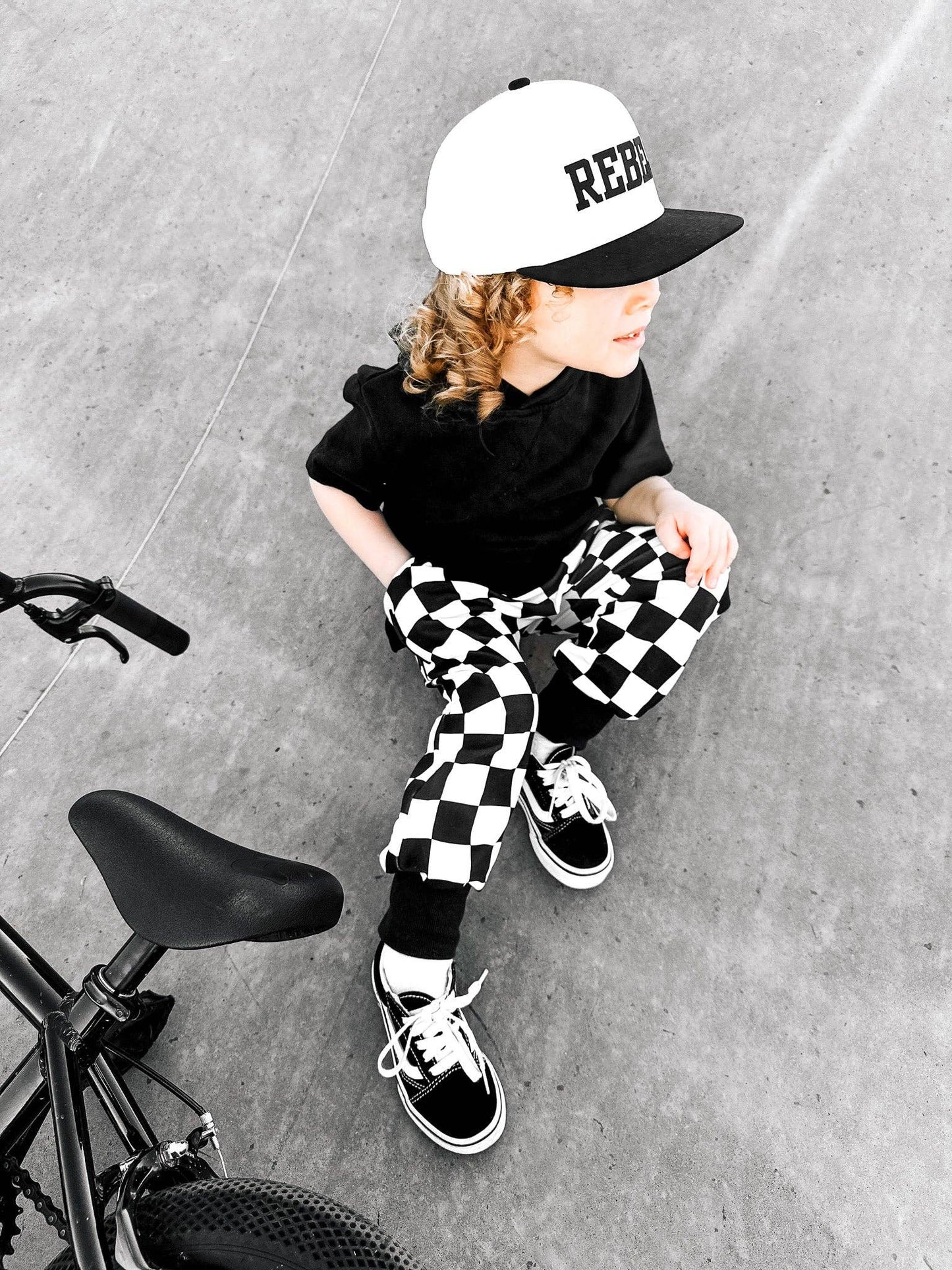 the basic rebel jogger in venice