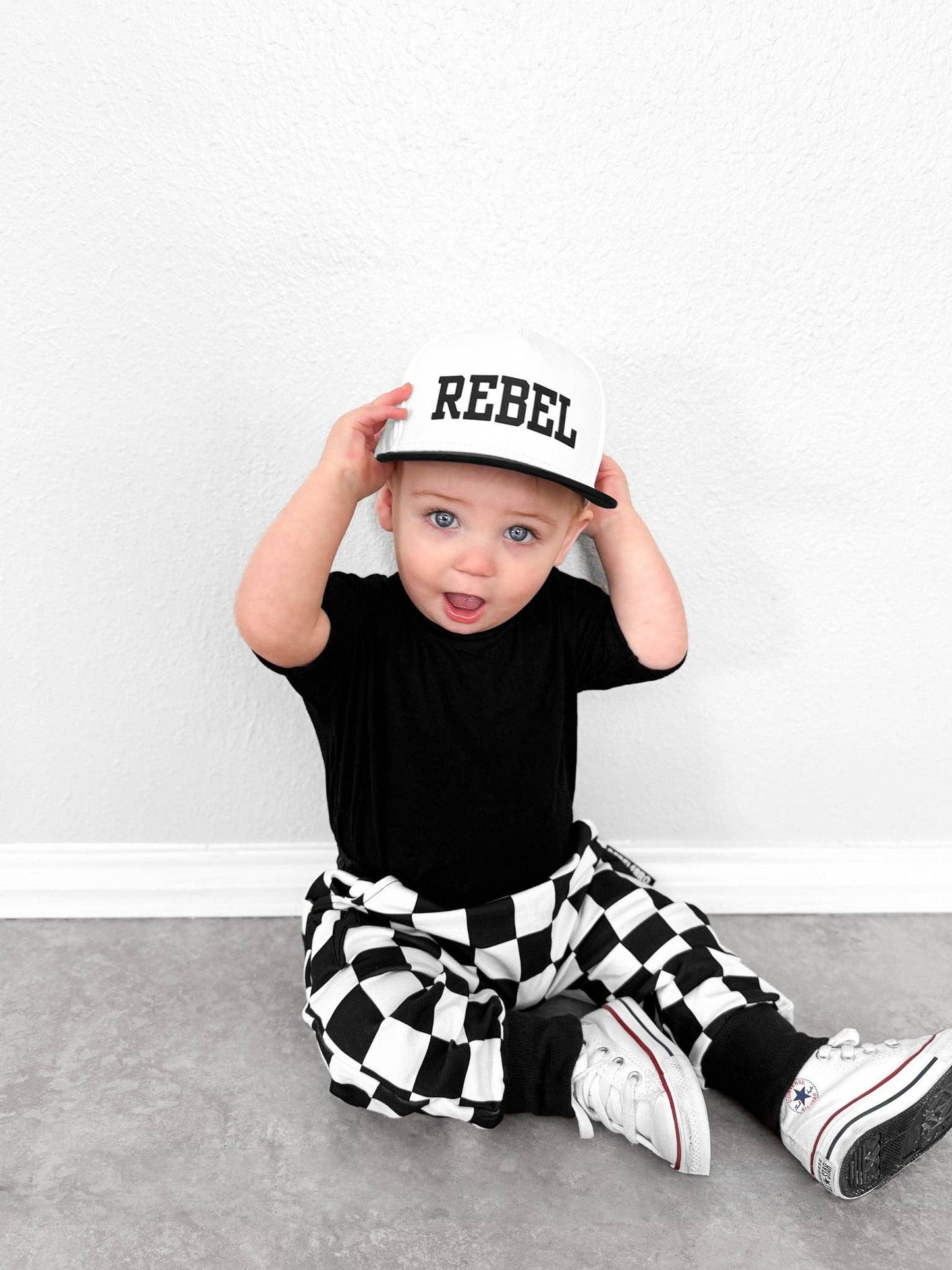 the basic rebel jogger in venice