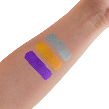 face + body crayon - metallic silver