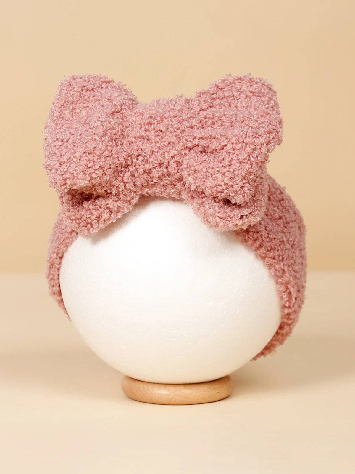 teddy bow, rosette
