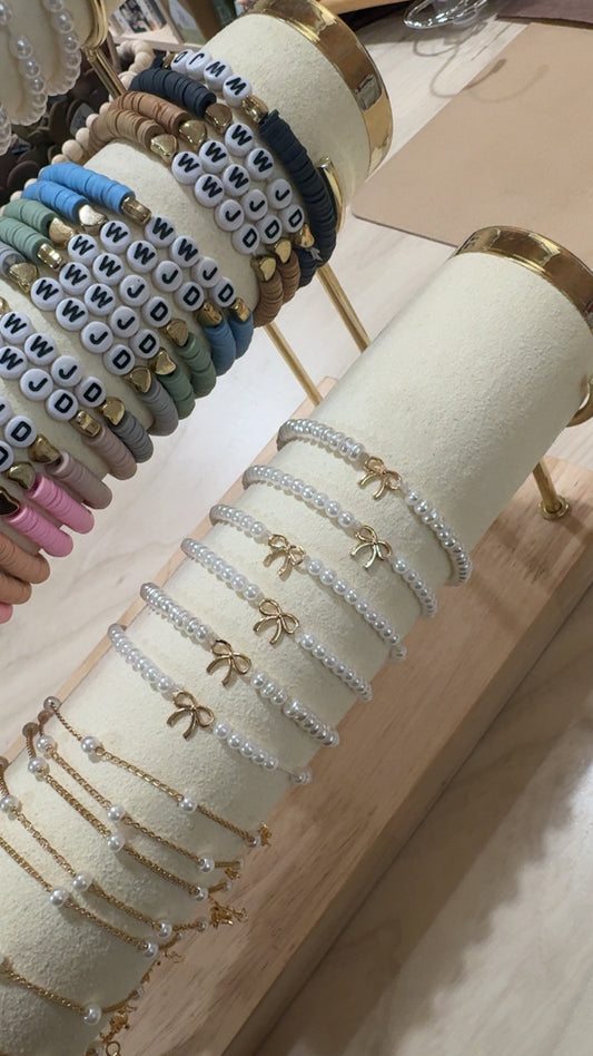 pearl bow bracelet