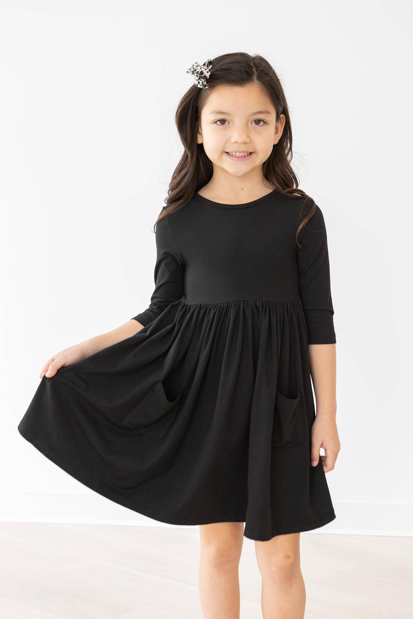 3/4 pocket twirl dress - black