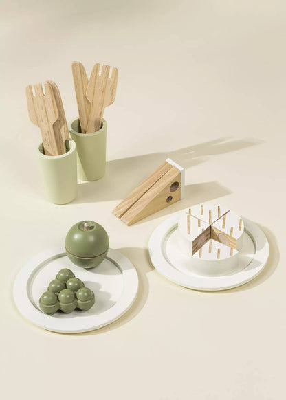 wooden picnic playset and accessories