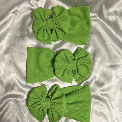 neon green bow - Ivory Soul