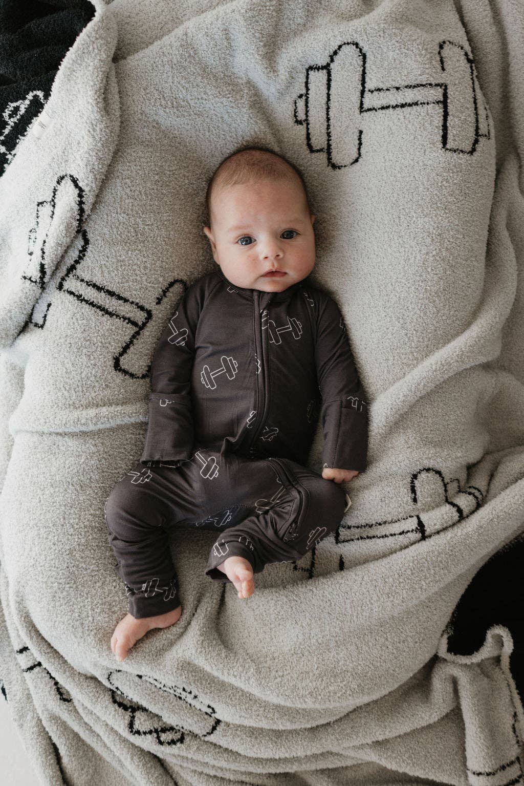 bamboo zip pajamas | charcoal arm day