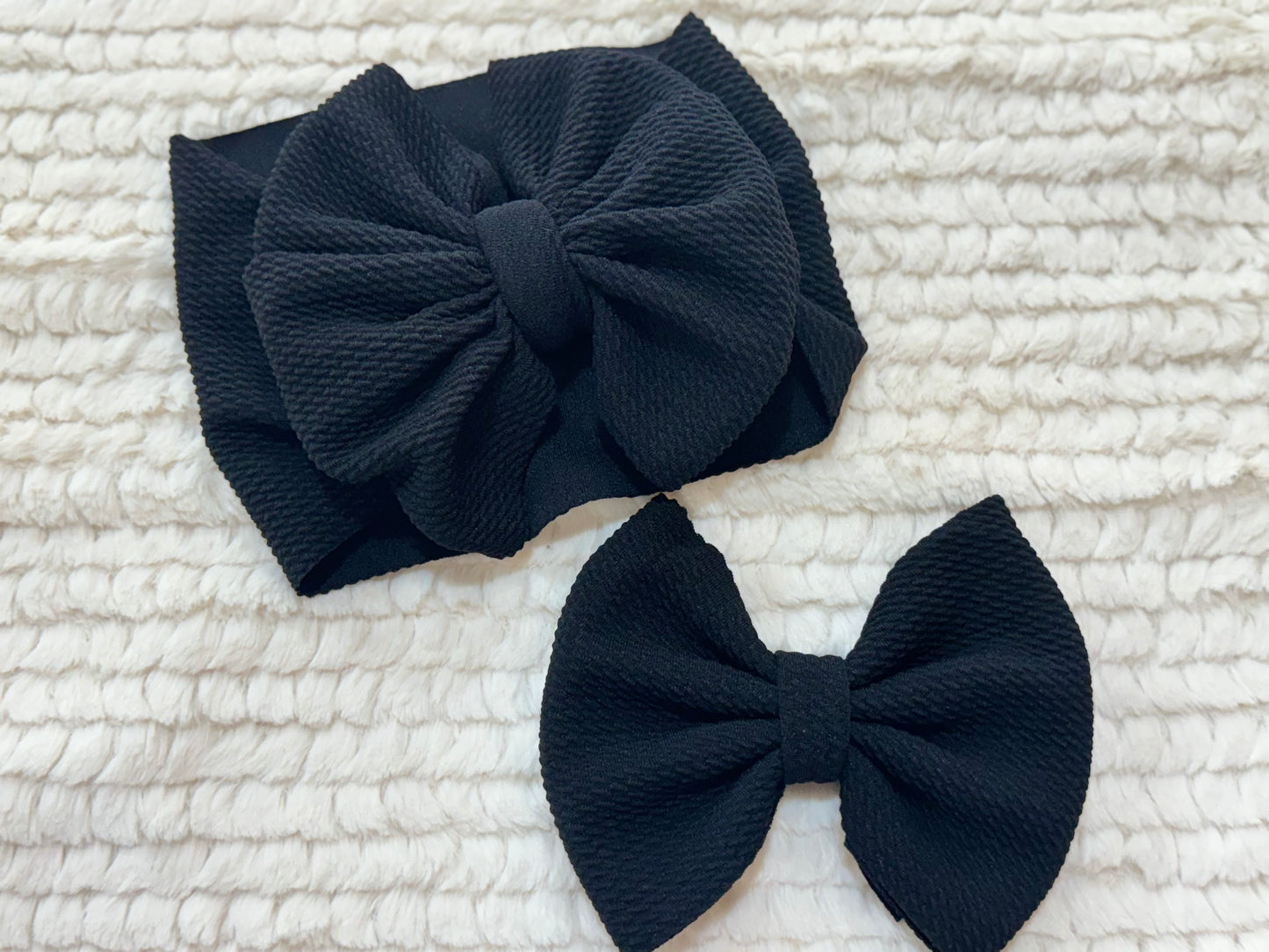 black bow