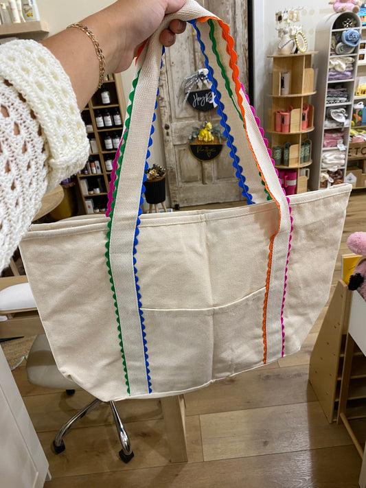 pastel handbag with pockets + zipper