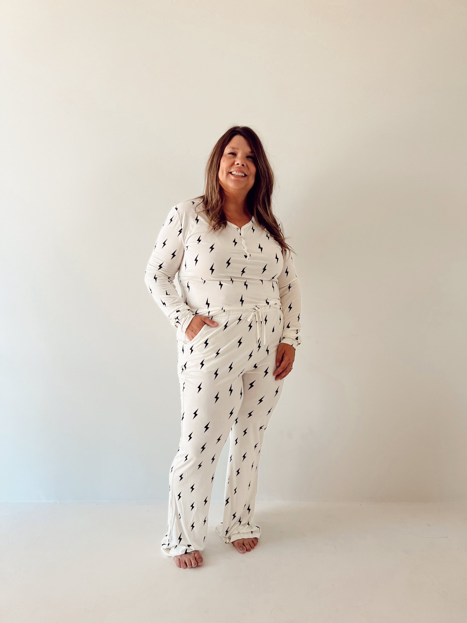 Women's Bamboo Pajamas | White & Black Lightning Bolt - Ivory Soul