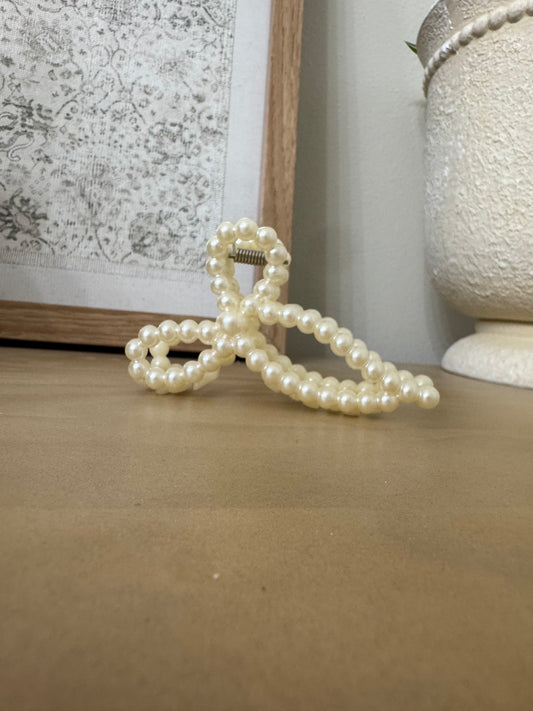 pearl beaded claw clip