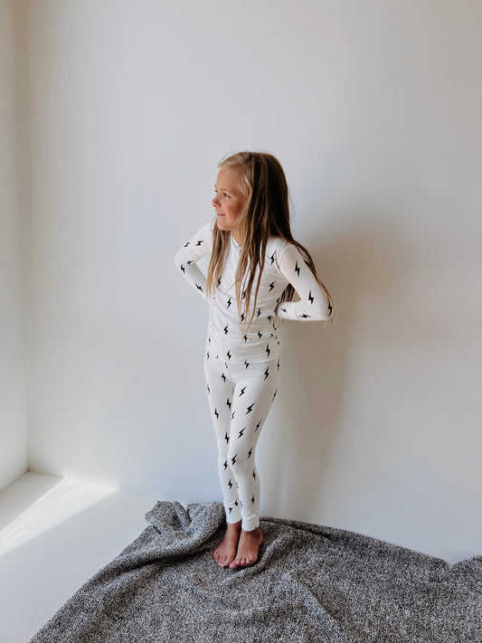 Bamboo Two Piece Pajamas | Black & White Lightning Bolt - Ivory Soul