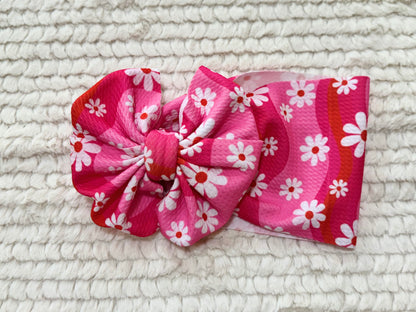 pink daisies bow