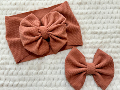 mauve bow