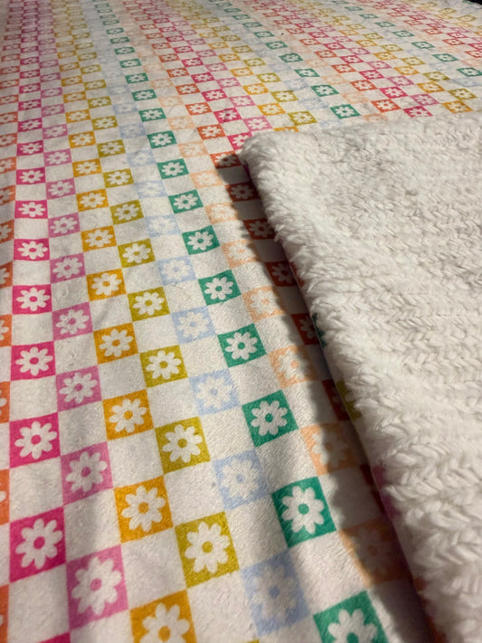 sunshine check daisy toddler blanket | 27x37