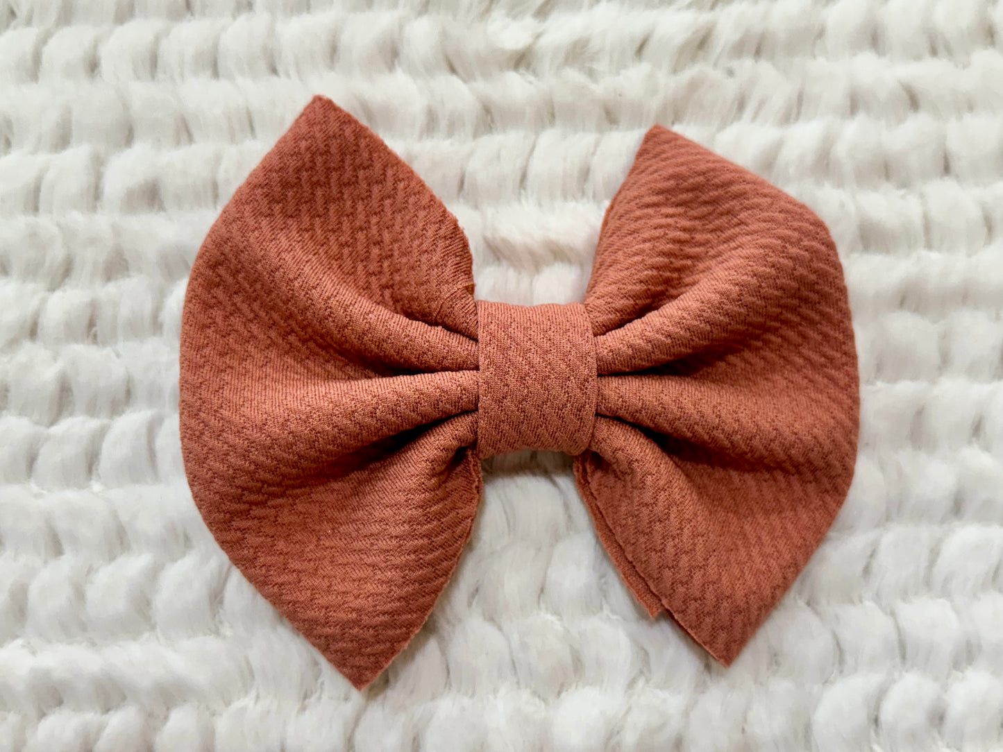 mauve bow