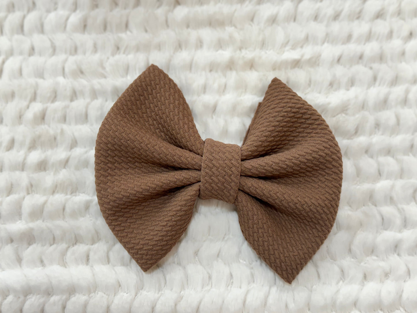 mocha bow