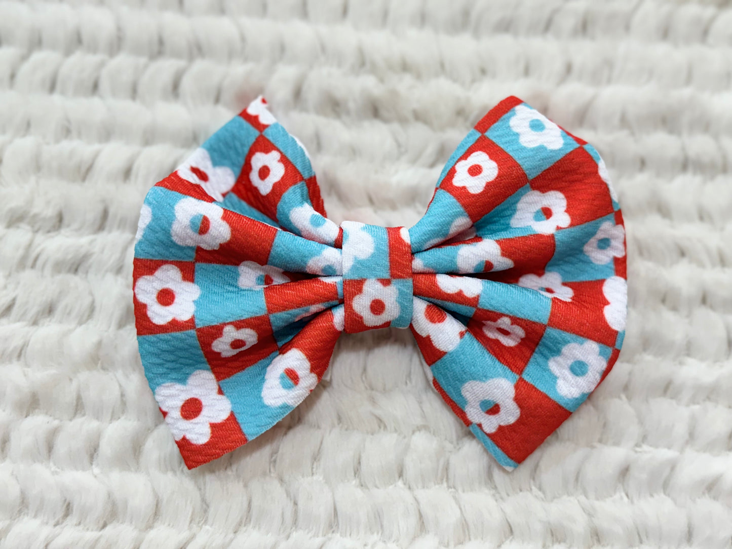 flower checkered red + blue bow