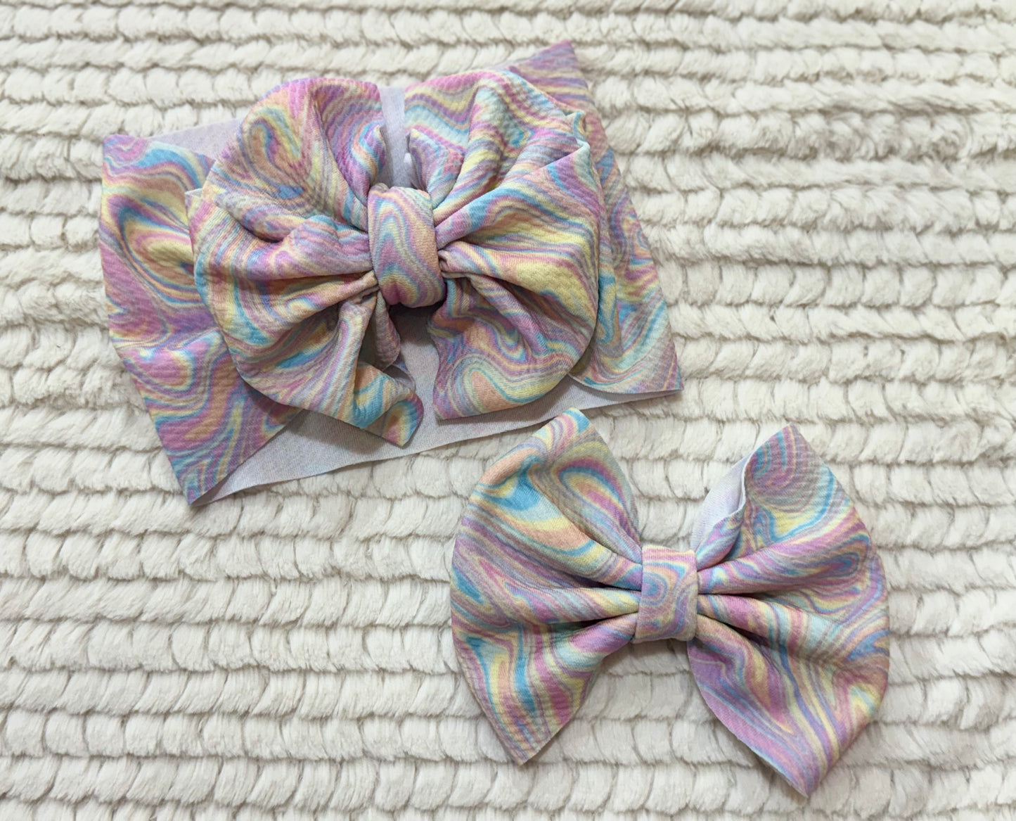 pastel paint spill bow