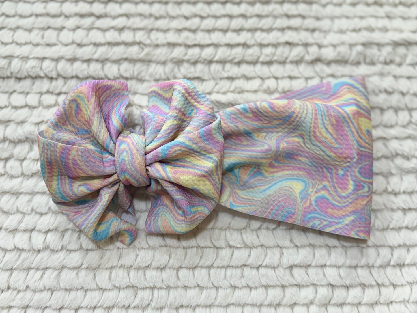 pastel paint spill bow - Ivory Soul