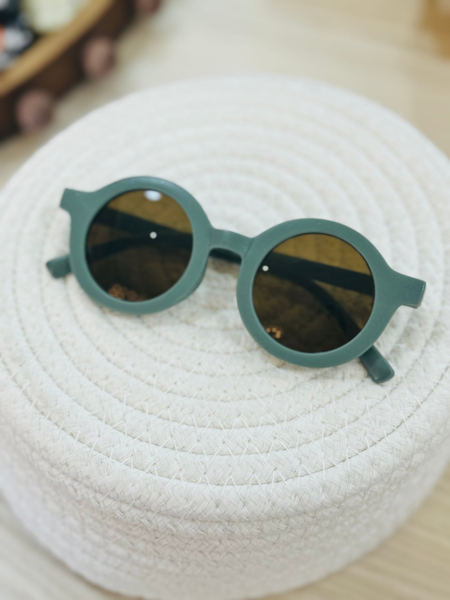 vintage round kids sunglasses - solid colors