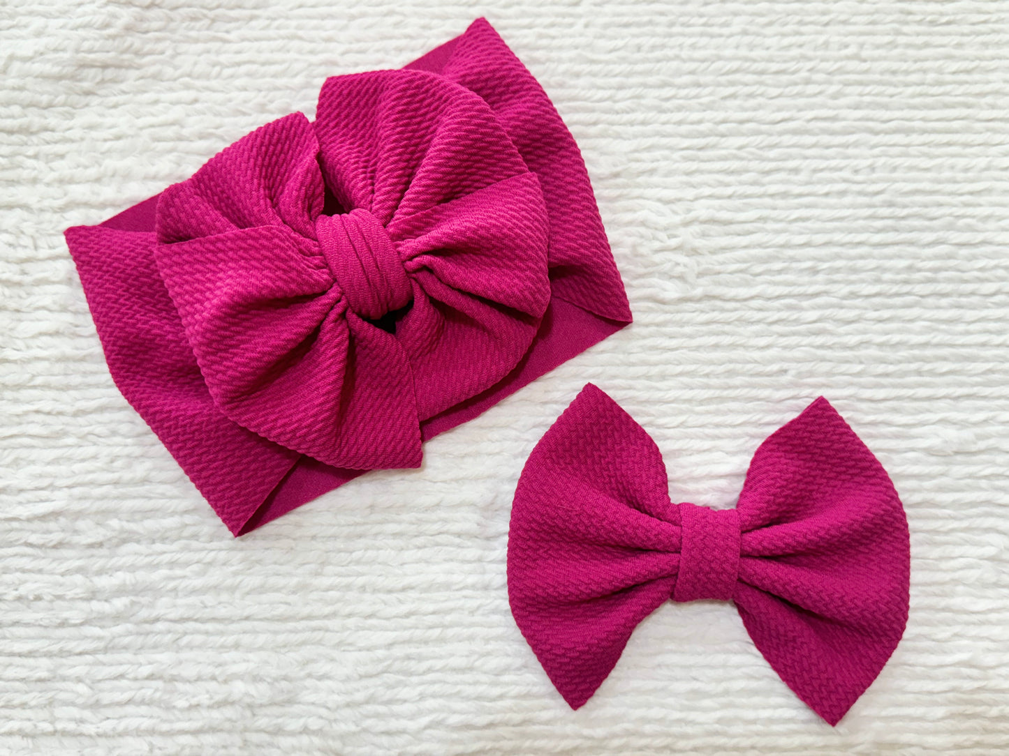 fuchsia bow - Ivory Soul