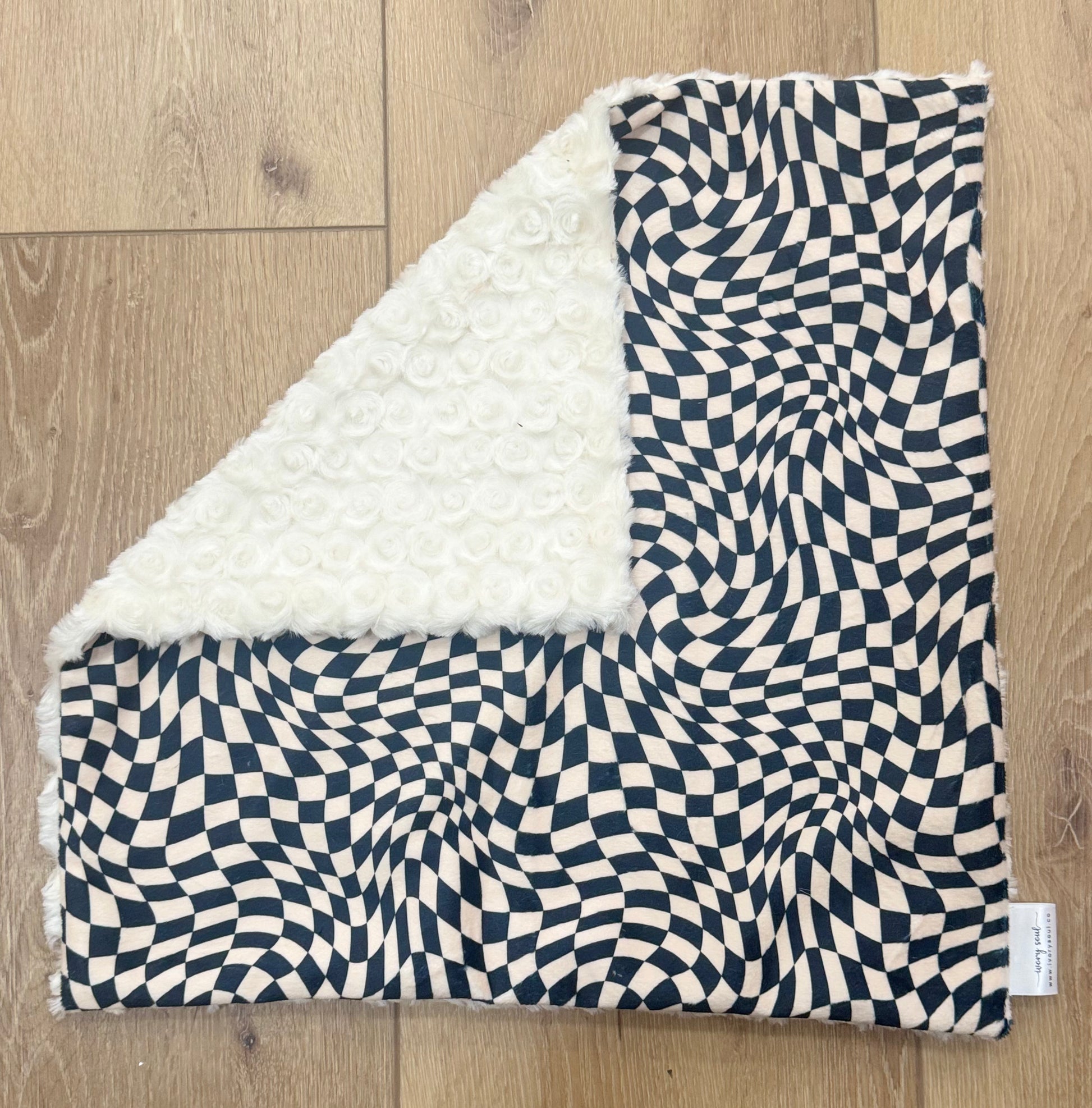 groovy checkered lovey blanket - Ivory Soul