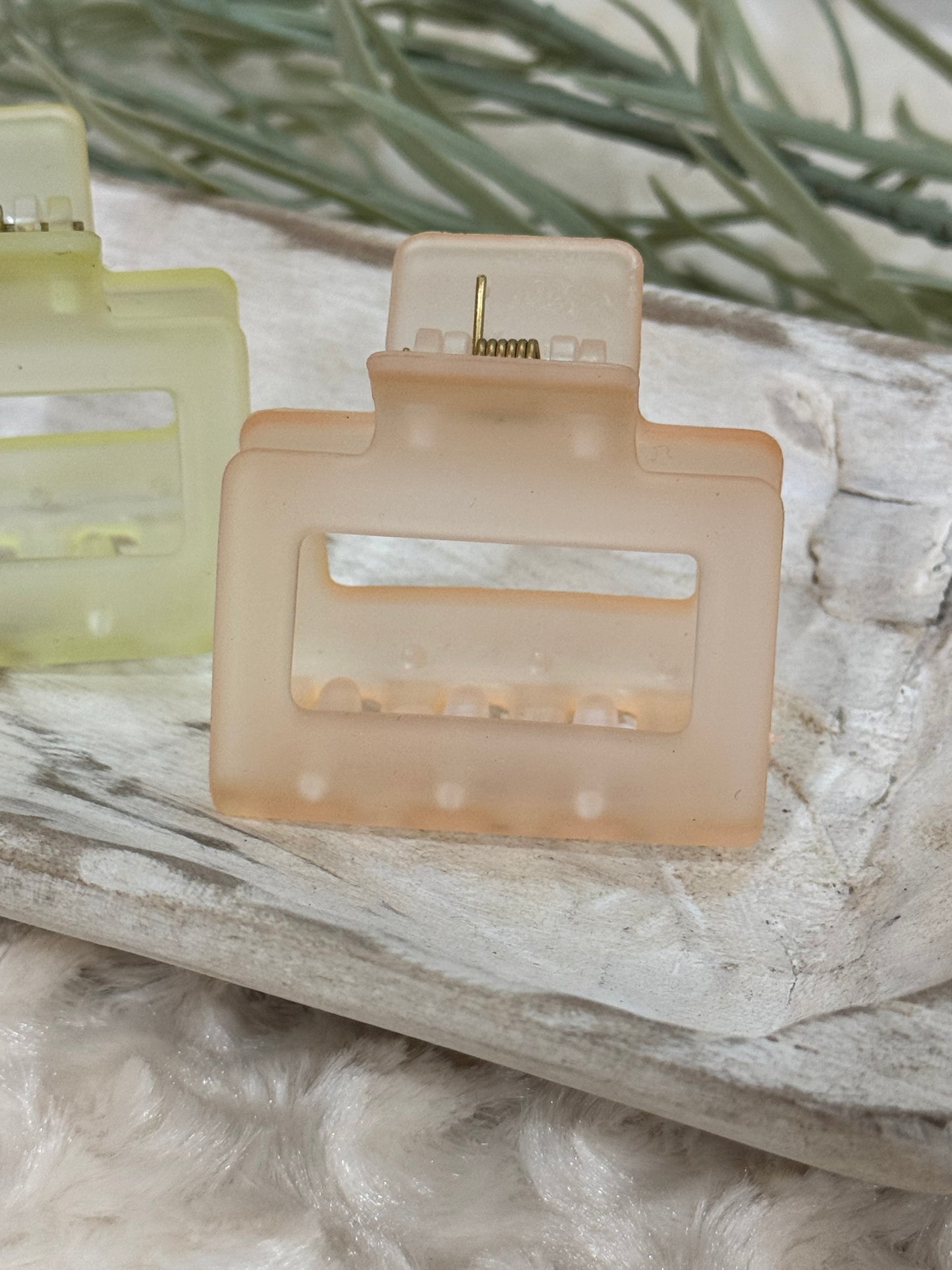 frosted matte claw clip