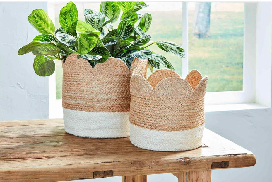 natural & white scalloped basket set