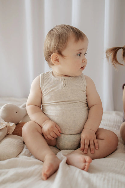 organic essential singlet bodysuit - oatmeal