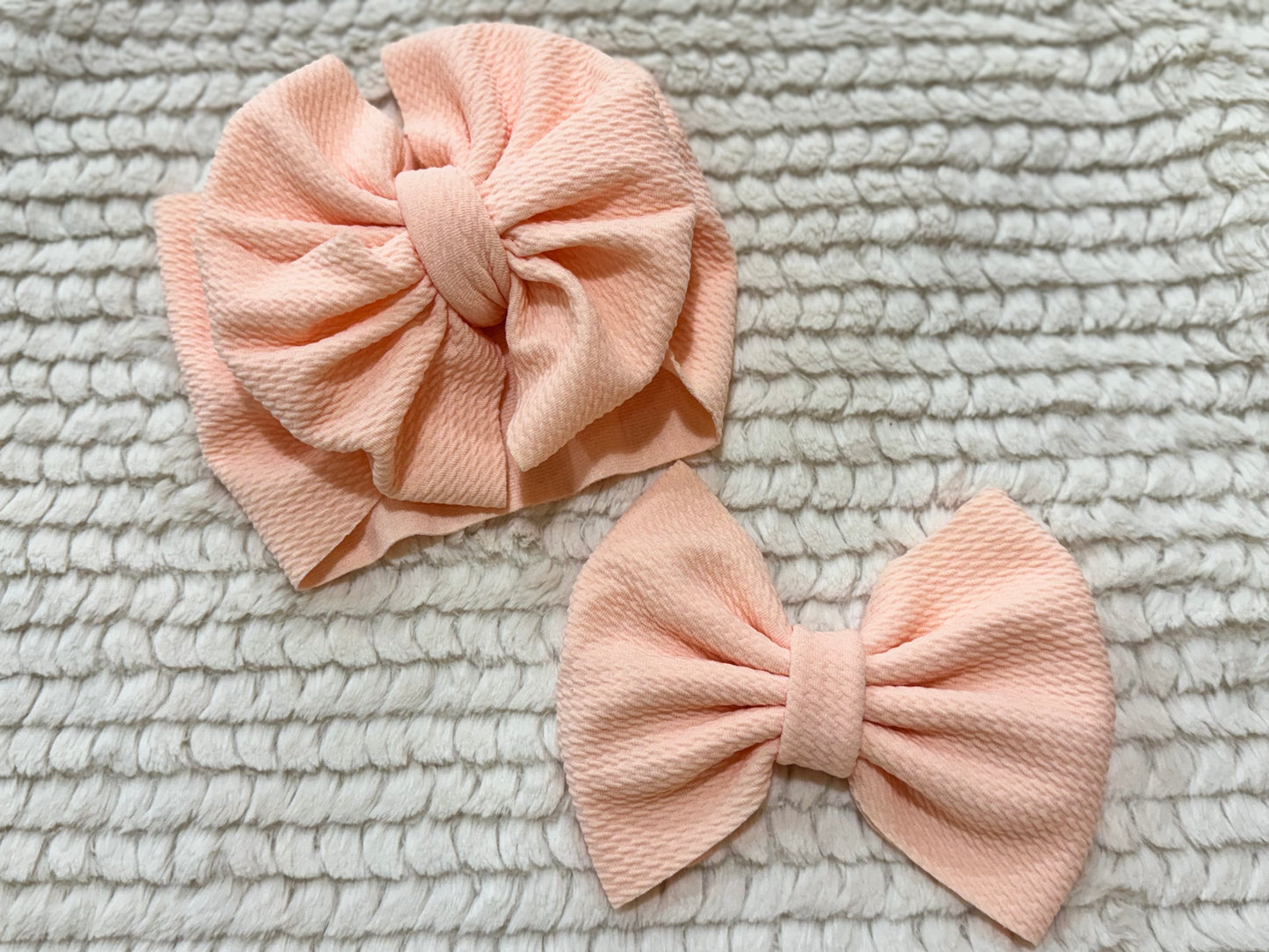 light peach bow