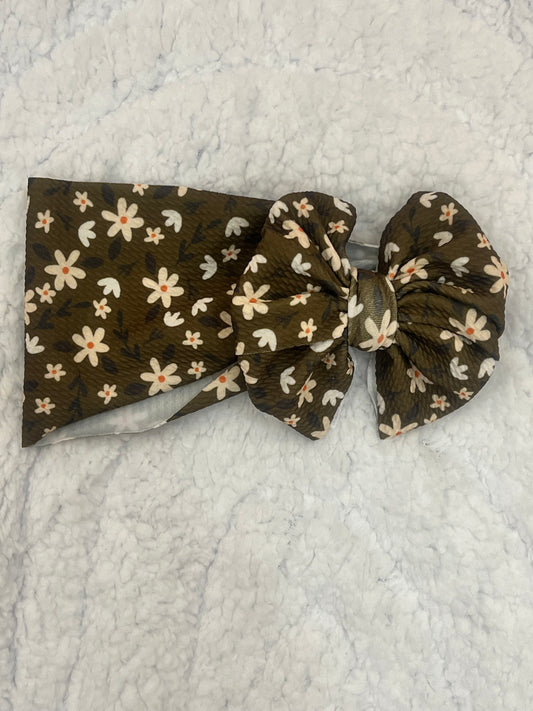 dark green floral bow