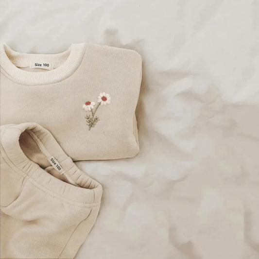 embroidered daisy sweatshirt + sweatpants set • cream